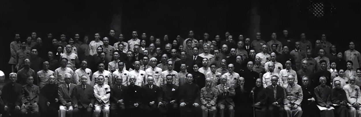 新中国第一部宪法，为何在建国五年后才问世？斯大林也提供了提议