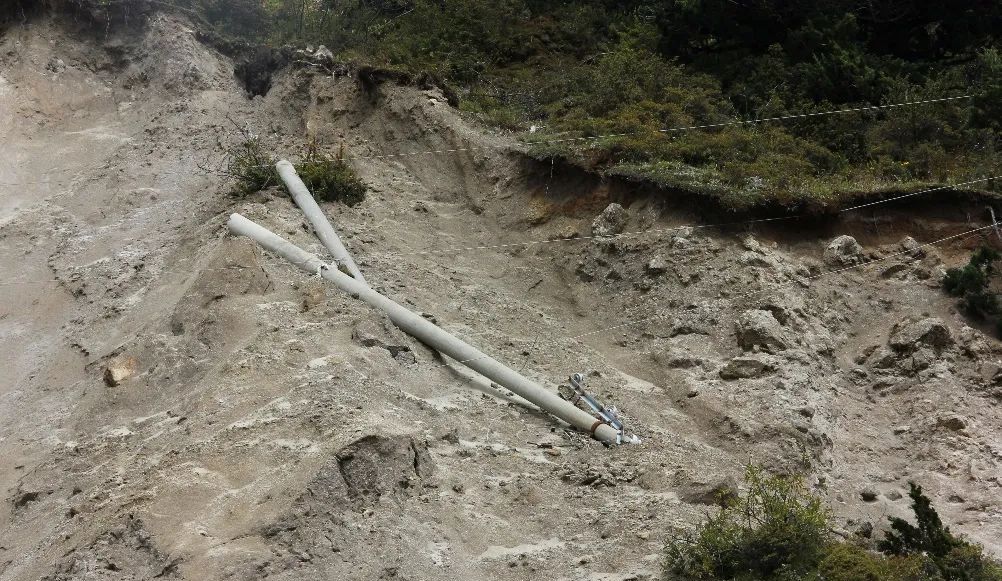 天堑变通途——公路铁路上的地质灾害与防治