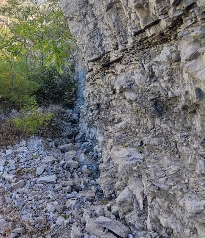 天堑变通途——公路铁路上的地质灾害与防治