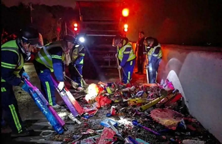 团圆共守护！宝山的他们春节坚守岗位诠释担当！| 爱申活暖心春 - 宋马