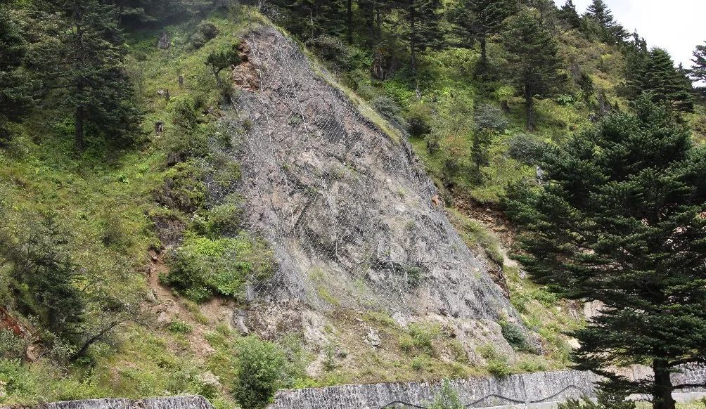 天堑变通途——公路铁路上的地质灾害与防治