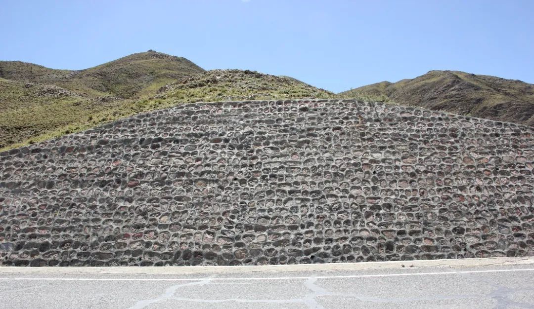 天堑变通途——公路铁路上的地质灾害与防治