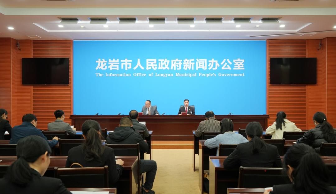 福建高院党组成员、副院长王孔坚到龙岩走访省人大代表 | 岩法周报