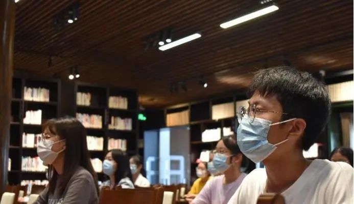 抚今追昔，鉴往知来——赴五四宪法历史资料陈列馆等地区实践