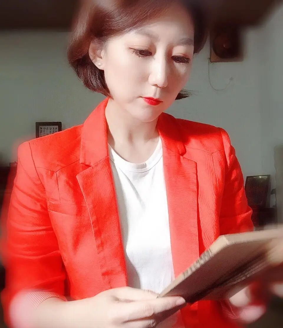 江西省电视台“家有收藏”栏目组主任唐江月女士 - 宋马