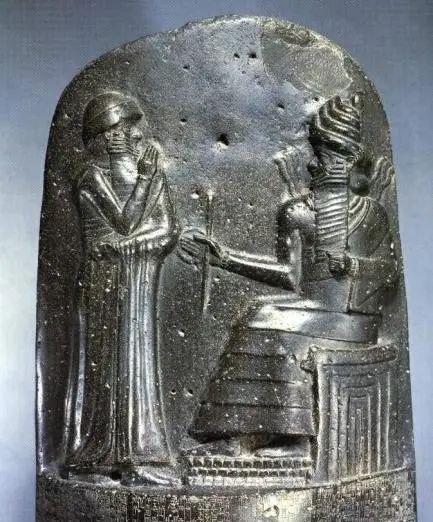 谈汉谟拉比的两个最大功绩