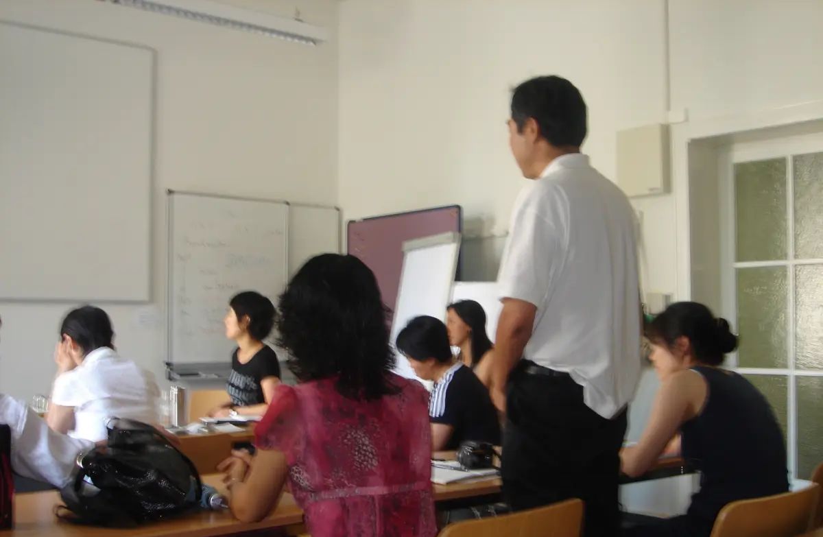 没有理论基础就不可能学好技能  -我从事高等职业教育20年（50）