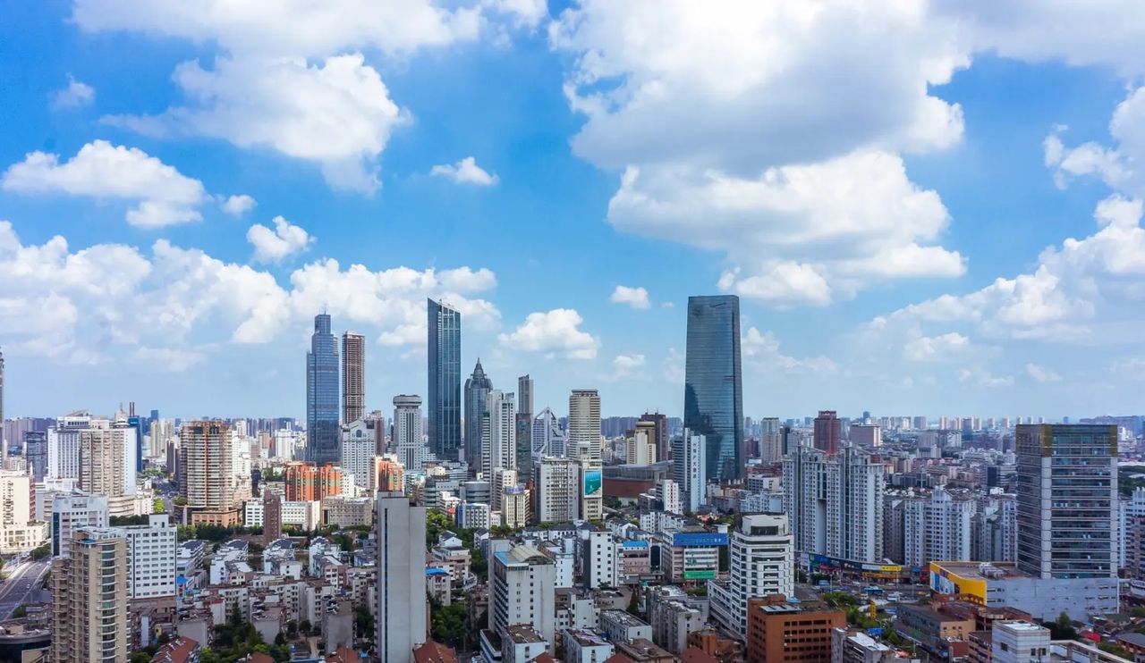 曾经碾压深圳的城市：GDP排名远超深圳，目前被深圳GDP超1.5万亿