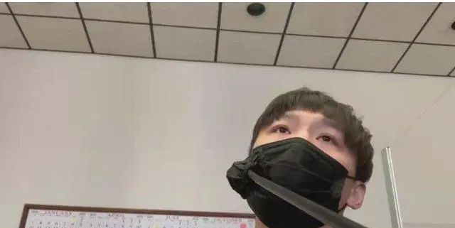 郑爽第二次庭审大反转！张恒上百次扬言打死她，粉丝大闹网络直播