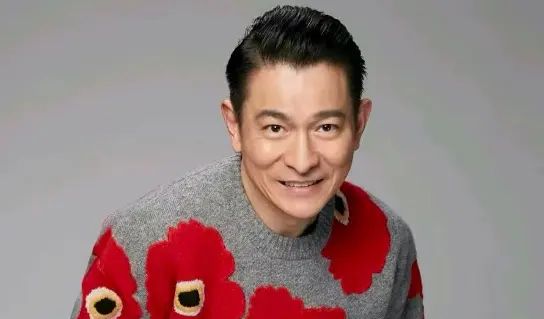 刘德华带着女儿写作业，失控责骂闺女！机智的家长从不教孩子写作业