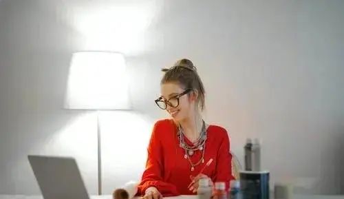 “我”美丽的女律师，如何在婚姻中失衡的？ - 宋马