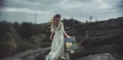 当潮水褪去，才会知道谁在luo泳 - 宋马