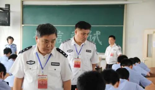 喜讯！四川省考监狱系统人民警察招录公务员编制，有大专可报岗位 - 宋马