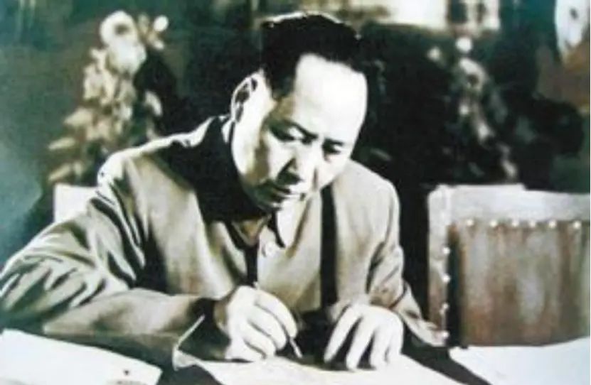 1990年徐向前逝世，徐小岩向中央提三条要求，中央：不能全部同意