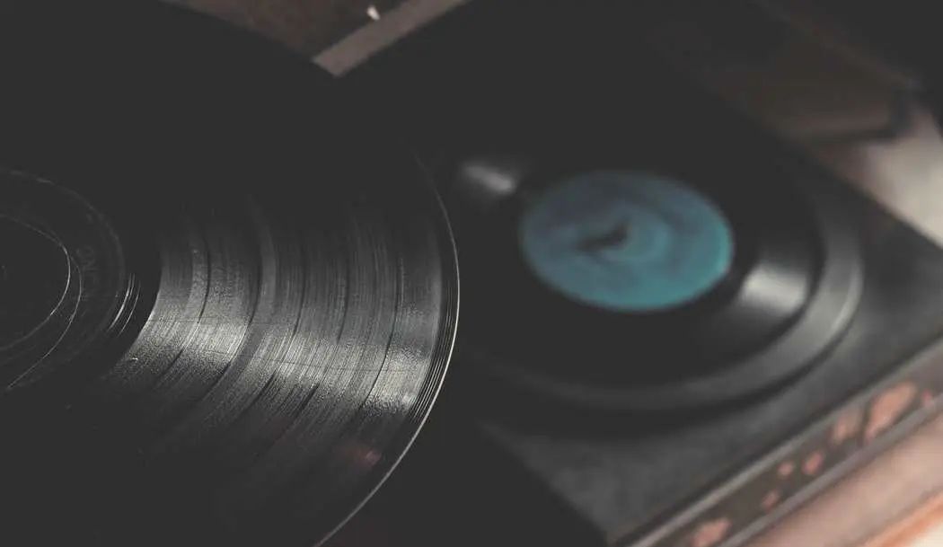 网易丁磊回应腾讯音乐放弃独家音乐公告？网易云音乐未来该咋看？