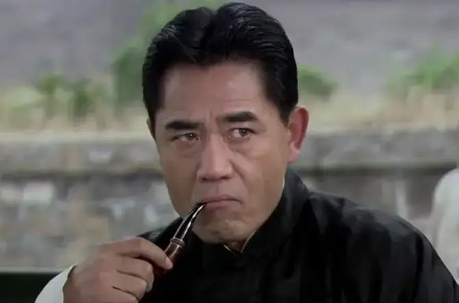 陈宝国，1956年出生于北京，中国影视男演员，毕业于中央戏剧学院 - 宋马