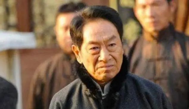 王奎荣，1946年出生于烟台市 ，国家一级演员，毕业于中央戏剧学院 - 宋马