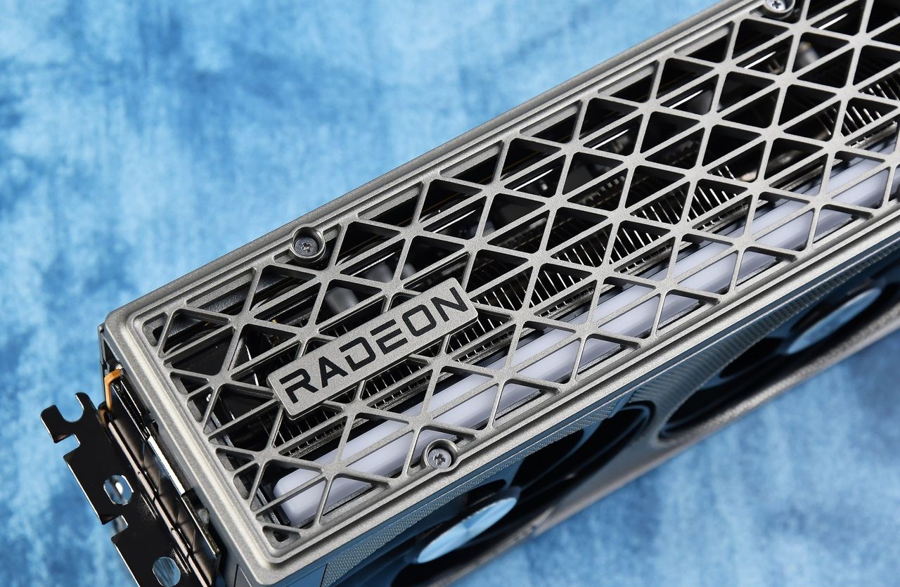 蓝宝石RX 9070/RX 9070 XT显卡首测 2K价格4K体验