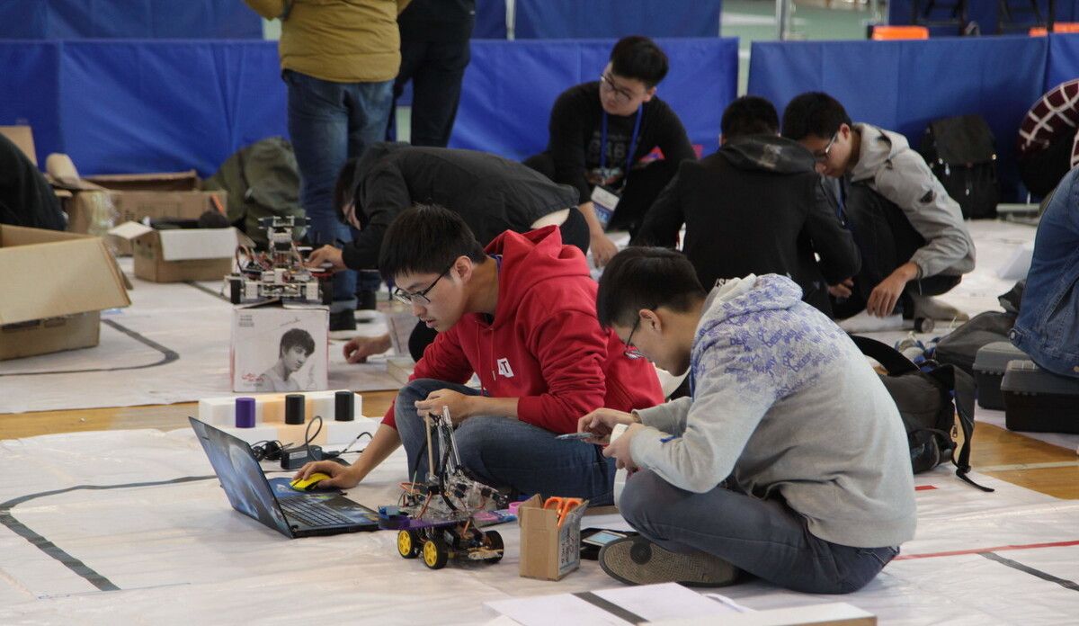 大一新生应该学习哪些软件工具的使用