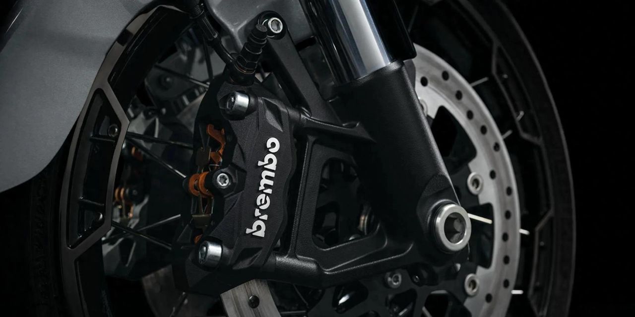 摩托车ABS与TCS：安全辅助系统的真实作用与局限性！