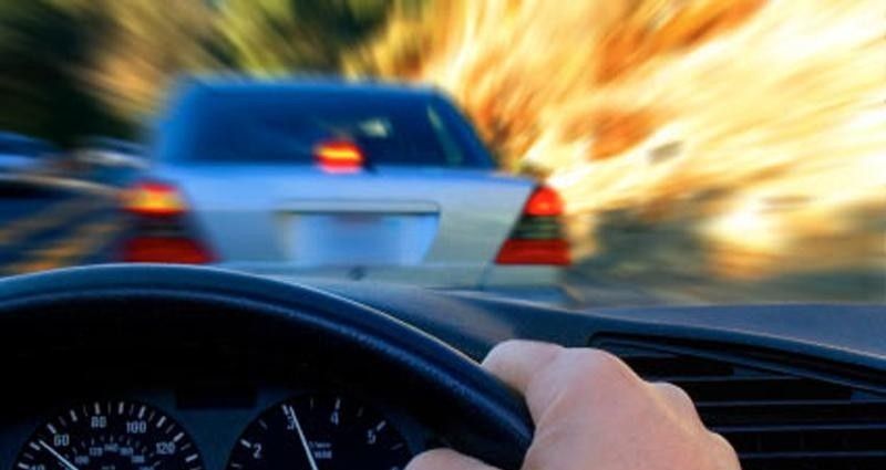 低速急刹车，ABS启动后为何会导致“刹车失灵”？