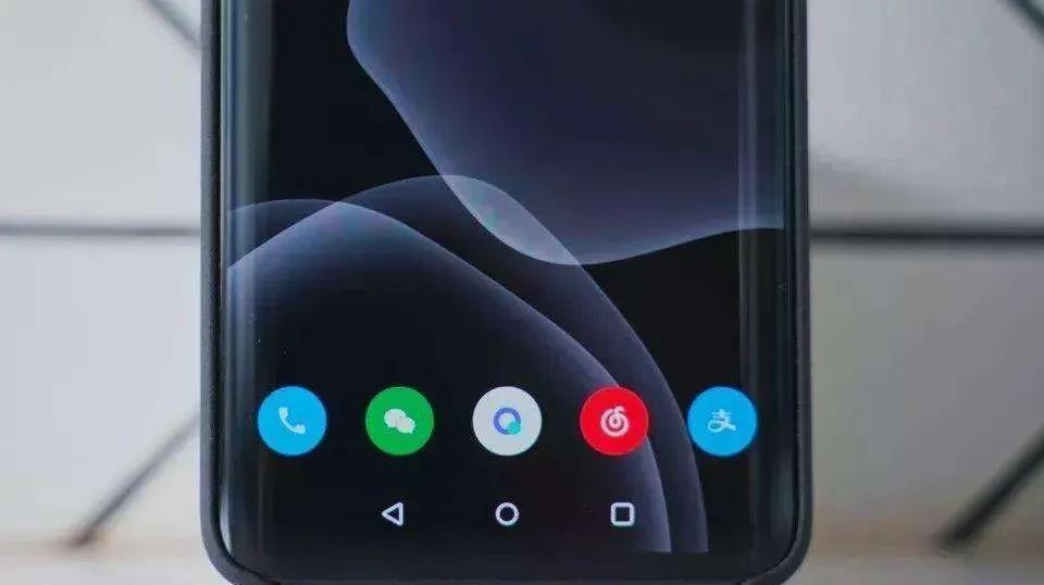 安卓OS与苹果OS最大的区别?怪不得苹果贵?快来了解一下