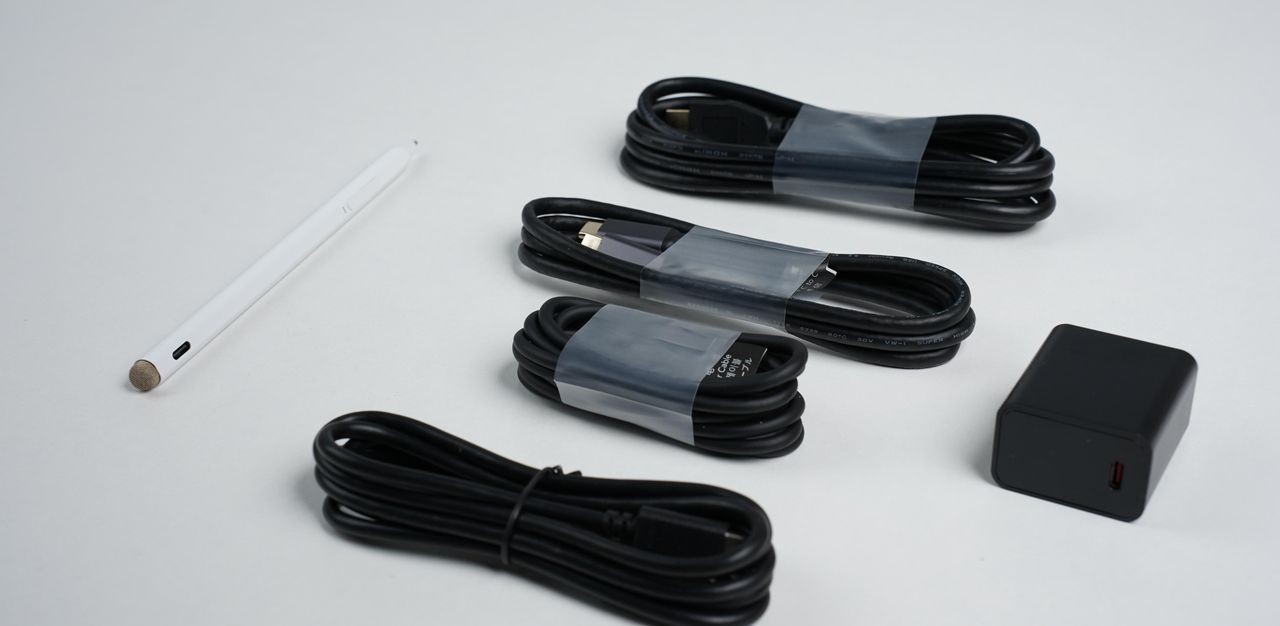 可折叠、可分屏的16寸双屏显示器，新一代移动办公生产力