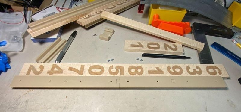 用 Arduino 步进电机驱动的机械木条时钟