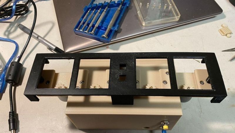 用 Arduino 步进电机驱动的机械木条时钟