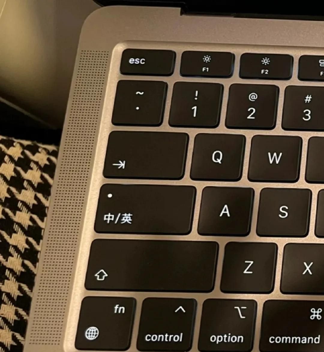 苹果电脑大写字母怎么打？苹果电脑输入大写字母的方法 - 宋马