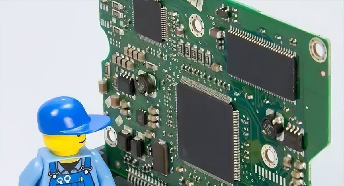电路板厂讲PCB和集成电路傻傻分不清？一文说透！ - 宋马