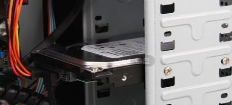 戴尔笔记本重装系统无法识别硬盘 - 宋马