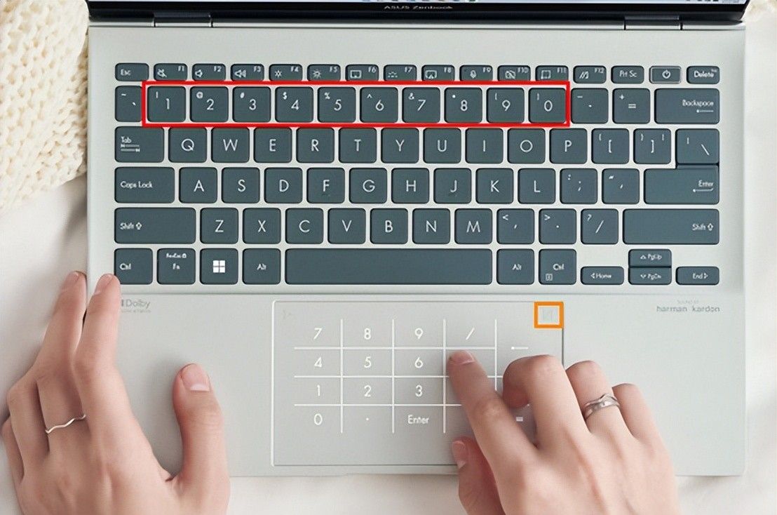 只需1秒钟，触摸板变小键盘/手写板！