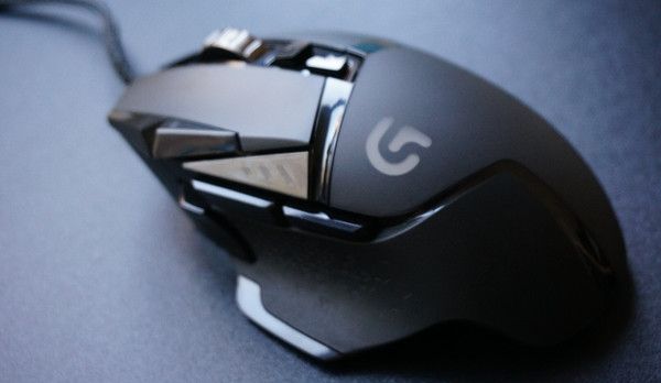 跑马灯进化版——罗技 G502 RGB 自适应游戏鼠标 开箱及评测