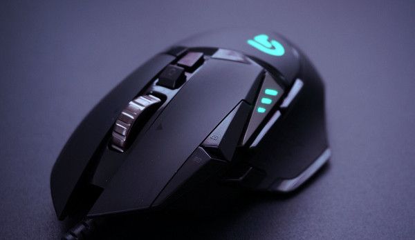 跑马灯进化版——罗技 G502 RGB 自适应游戏鼠标 开箱及评测