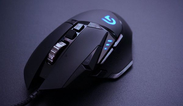 跑马灯进化版——罗技 G502 RGB 自适应游戏鼠标 开箱及评测