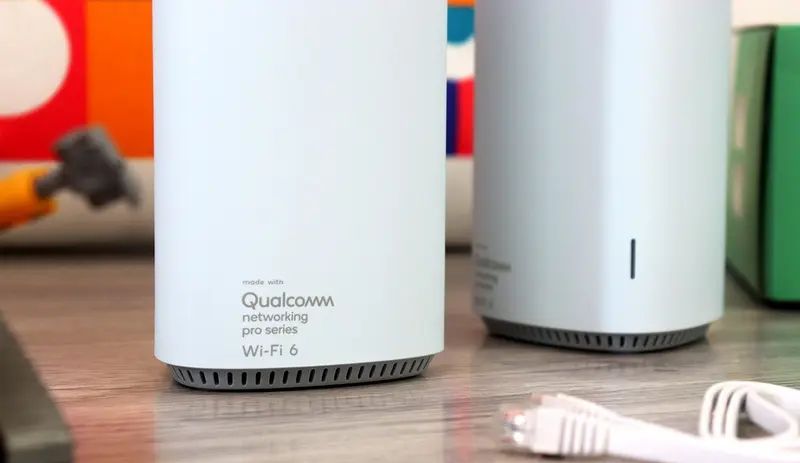 听人劝网不卡！小伙换了360WiFi6全屋路由，手机电脑网速跑满