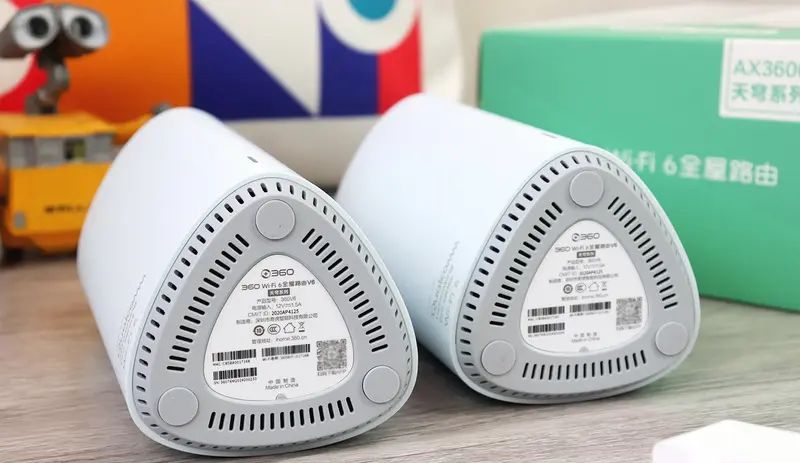 听人劝网不卡！小伙换了360WiFi6全屋路由，手机电脑网速跑满