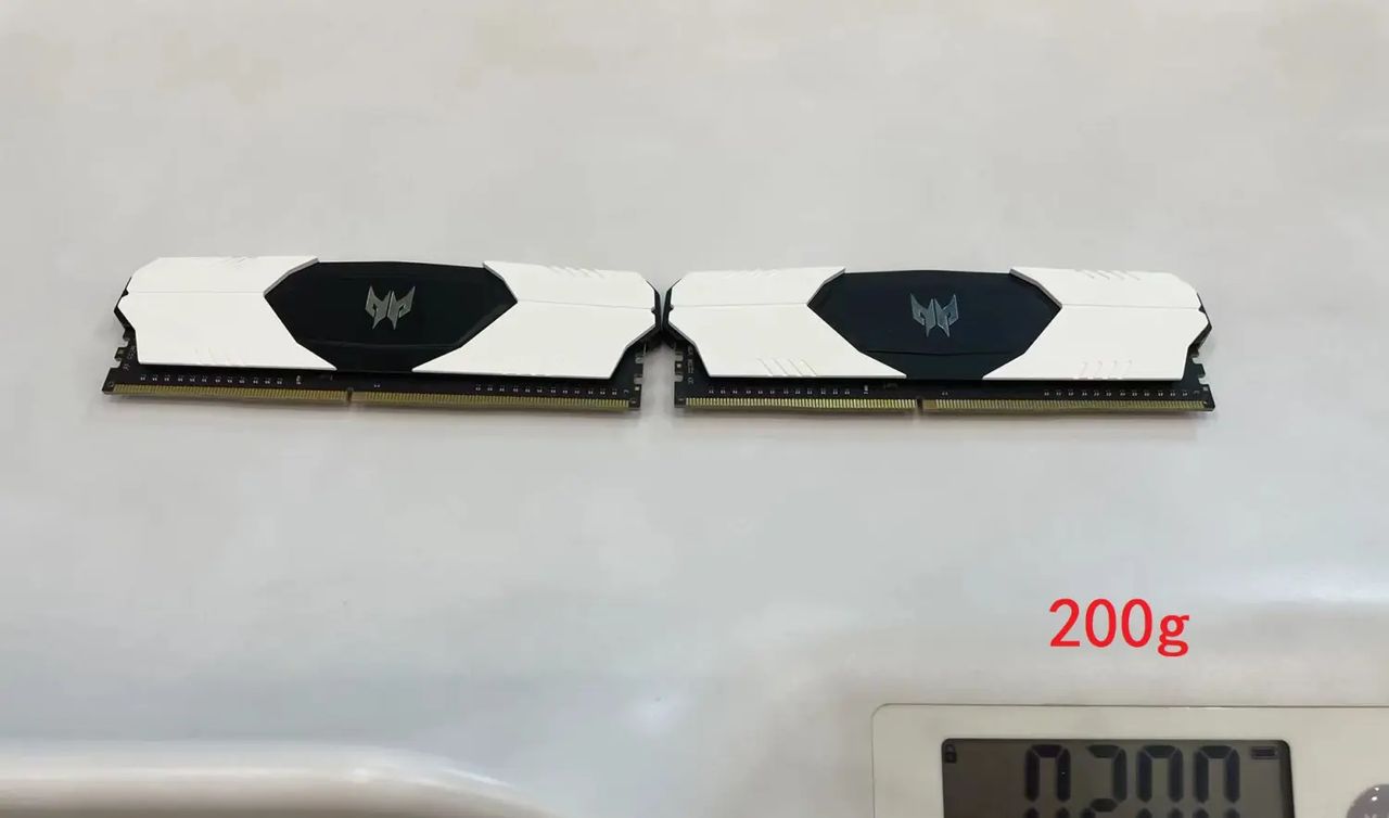 B-DIE 内存中的性价比--宏碁掠夺者Predator 3200MHz