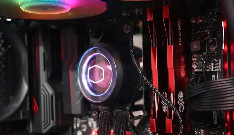 铠甲加身，为国而战！光威弈Pro DDR4纯国产8GB马甲内存条实测