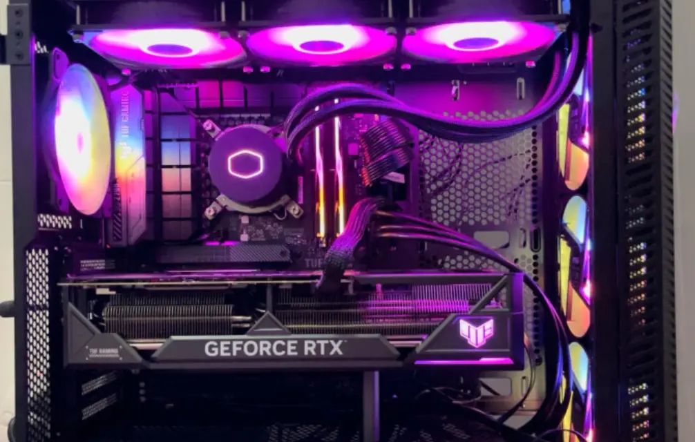 AMD显卡7800xt发布之后，装机还有必要选N卡的4070吗？