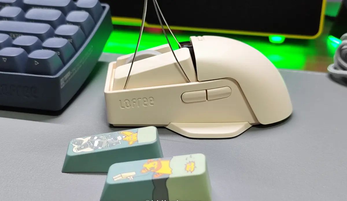 鼠标也可以百变换装？洛斐小翘三模无线鼠标，双键客制化真香！