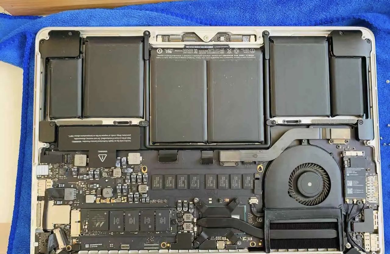 苹果笔记本电脑macbookpro13.3寸A1502喇叭扬声器滋滋滋响老化破音修复方法坏了新手自己更换教程 - 宋马