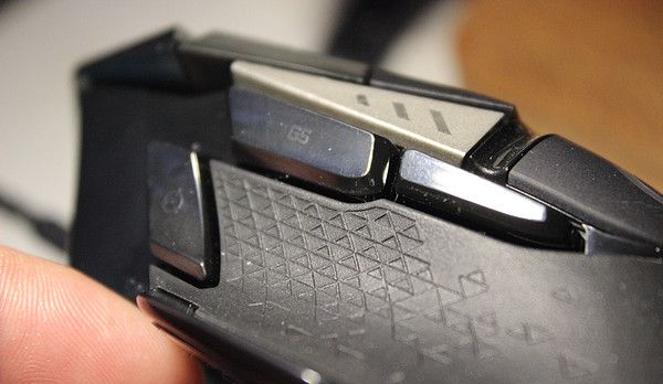 RGB将要一统外设——罗技（Logitech）G502 自适应游戏鼠标RGB版开箱（对比普通版G502）