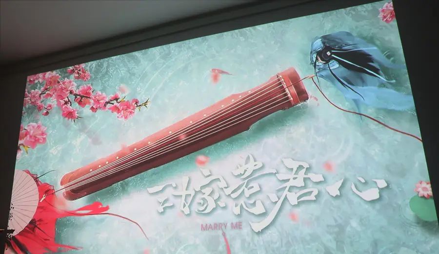 小米米家投影仪青春版2：侧投+小爱语控，打造200英寸巨幕家庭影院