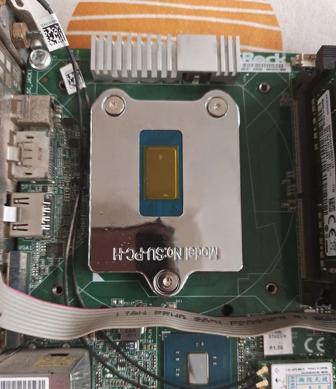 华擎 DeskMini 110 实战强上八代“六核魔改”CPU及避坑指南