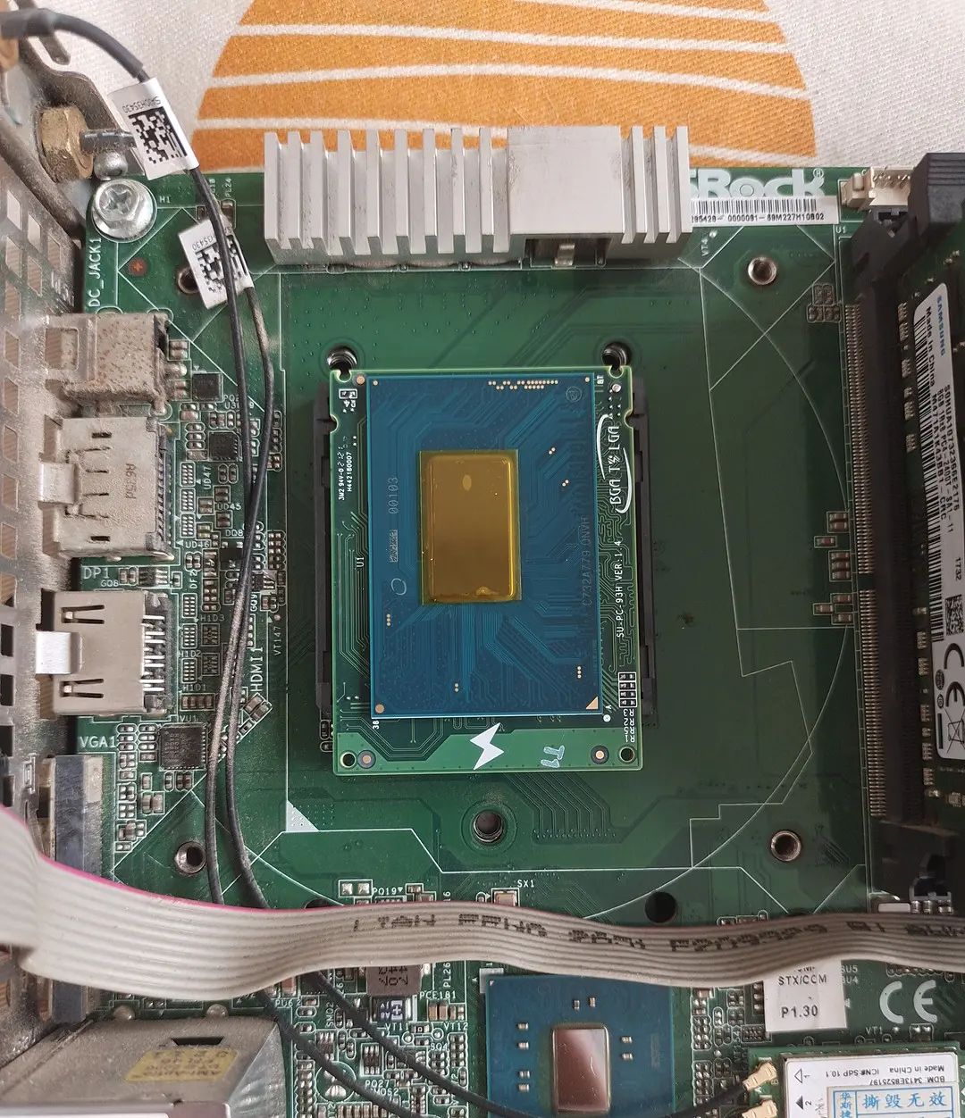 华擎 DeskMini 110 实战强上八代“六核魔改”CPU及避坑指南