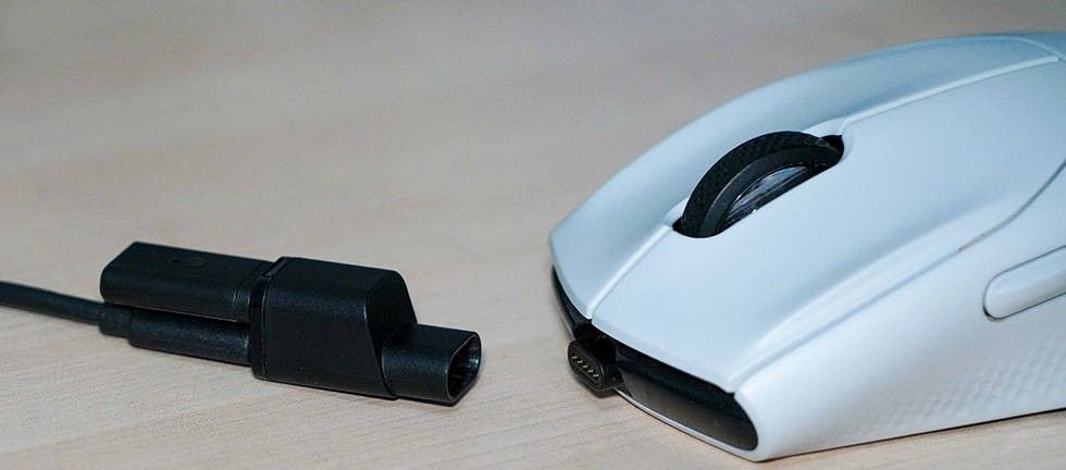 轻量/性能/颜值该如何取舍 看看外星人Alienware AW720M交出的作业