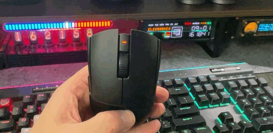 8KHz轮询率35000DPI操控，打造电竞鼠标:雷蛇毒蝰 V3Pro 评测