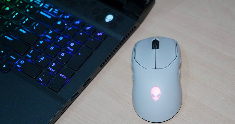 轻量/性能/颜值该如何取舍 看看外星人Alienware AW720M交出的作业